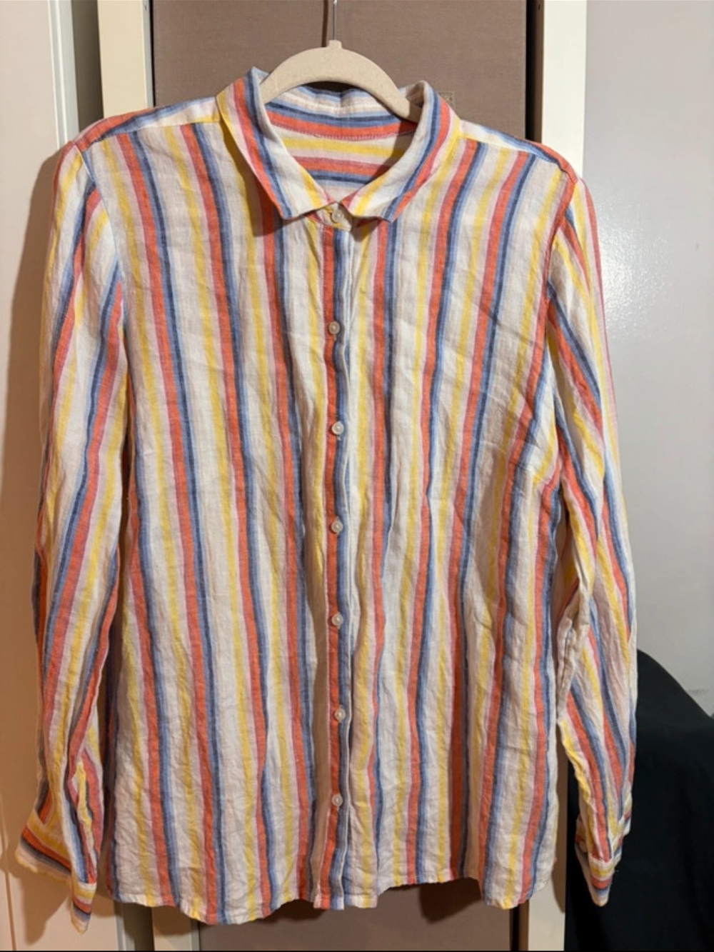 100% Linen Button-Down Shirt